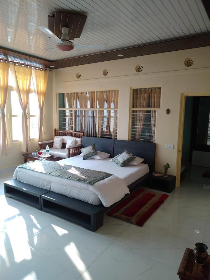 Shiva Ganges View Guest House Varanasi Exterior foto